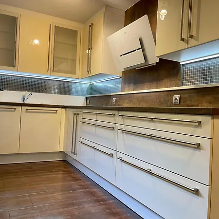 Διαμέρισμα Goldstadt Garden -