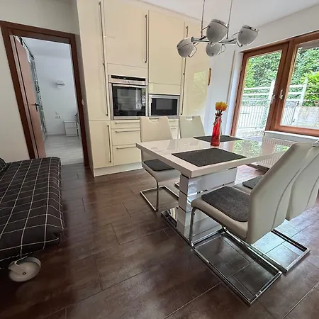 Goldstadt Garden - * Πφορτζχάιμ